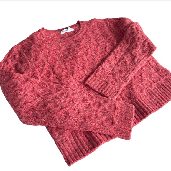 Givingz Sweaters - 4/$20 Givingz Crop Cable Knit Style Dark Coral Pink Long Sleeve Sweater Small